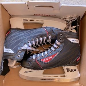 CCM RBZ 40 Ice Skates size 8 NEW IN BOX